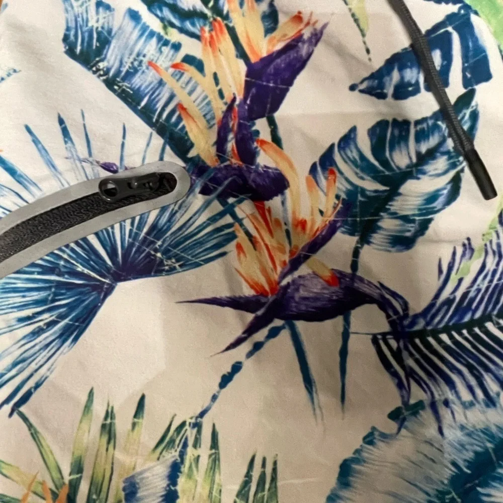 💙🌴TOMMY BAHAMA Tropical Print Men's Swim Board Shorts size 30. Perfect!